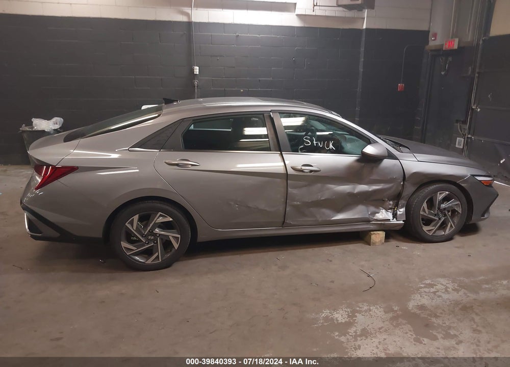 2024 HYUNDAI ELANTRA SEL VIN: KMHLS4DG4RU749715
