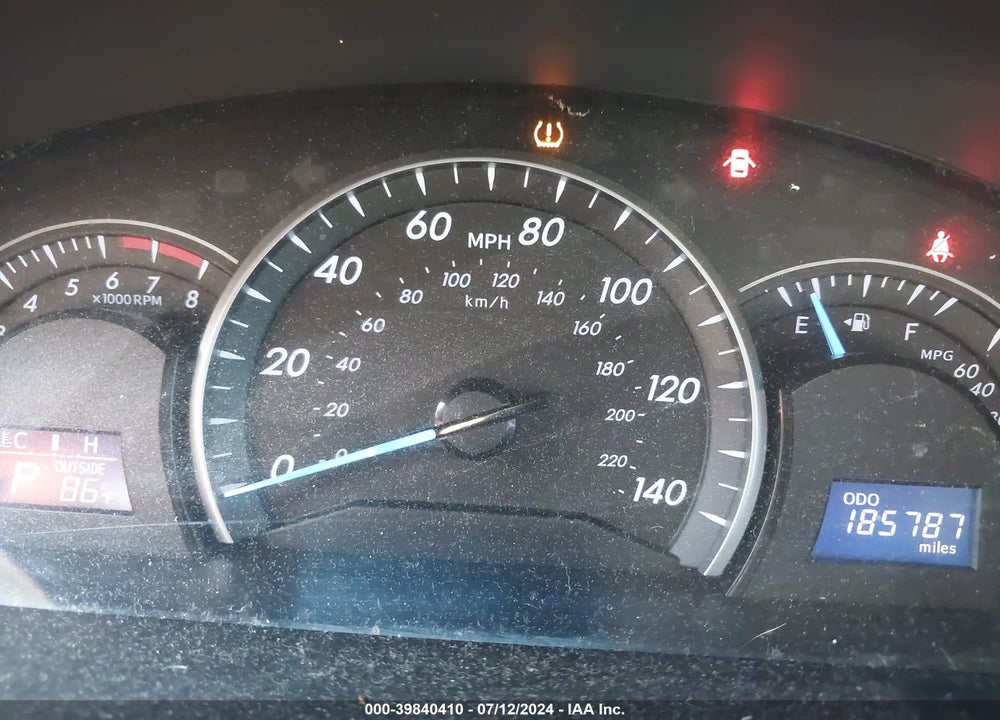2013 TOYOTA CAMRY LE VIN: 4T1BF1FK1DU651170