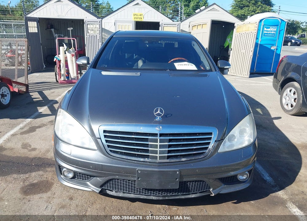 2009 MERCEDES-BENZ S63AMG VIN: WDDNG77X29A274813