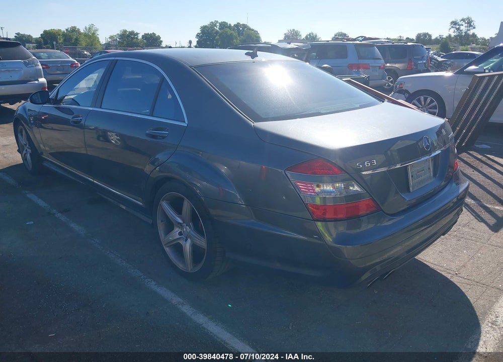 2009 MERCEDES-BENZ S63AMG VIN: WDDNG77X29A274813