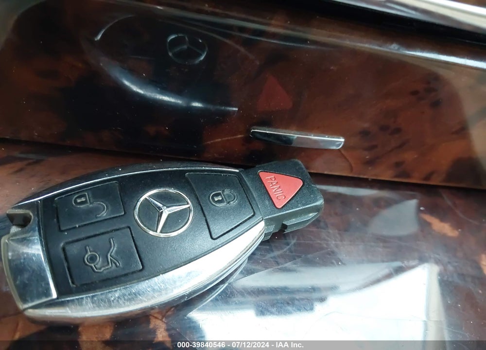 2011 MERCEDES-BENZ GL 450 4MATIC VIN: 4JGBF7BE3BA720815
