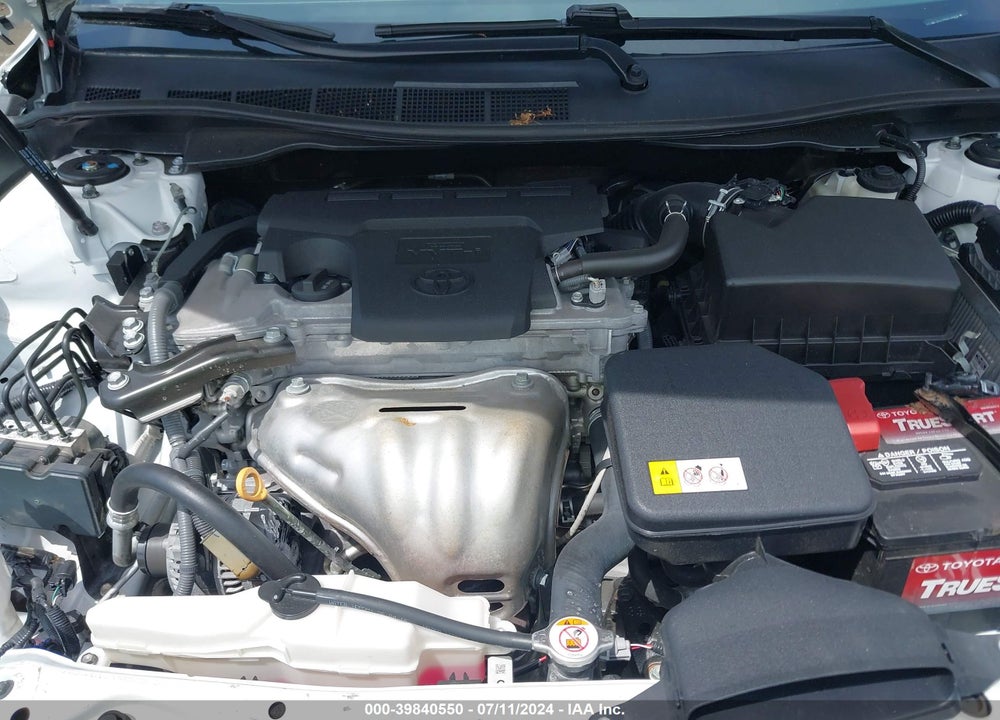 2017 TOYOTA CAMRY SE VIN: 4T1BF1FK5HU312076