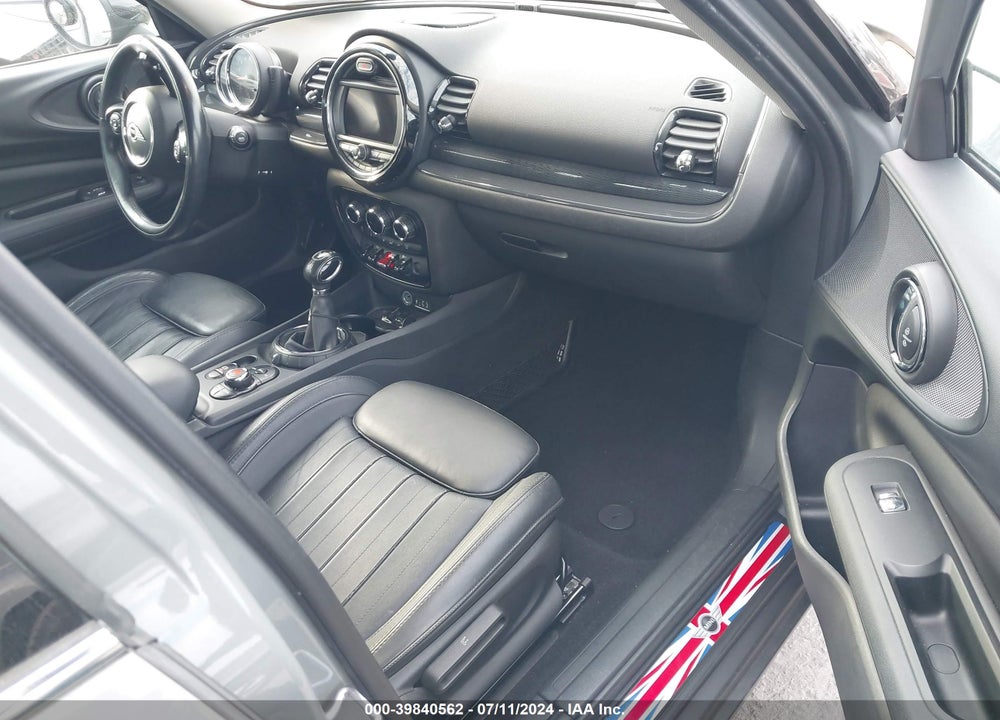 2016 MINI CLUBMAN COOPER VIN: WMWLN5C51G2E29522