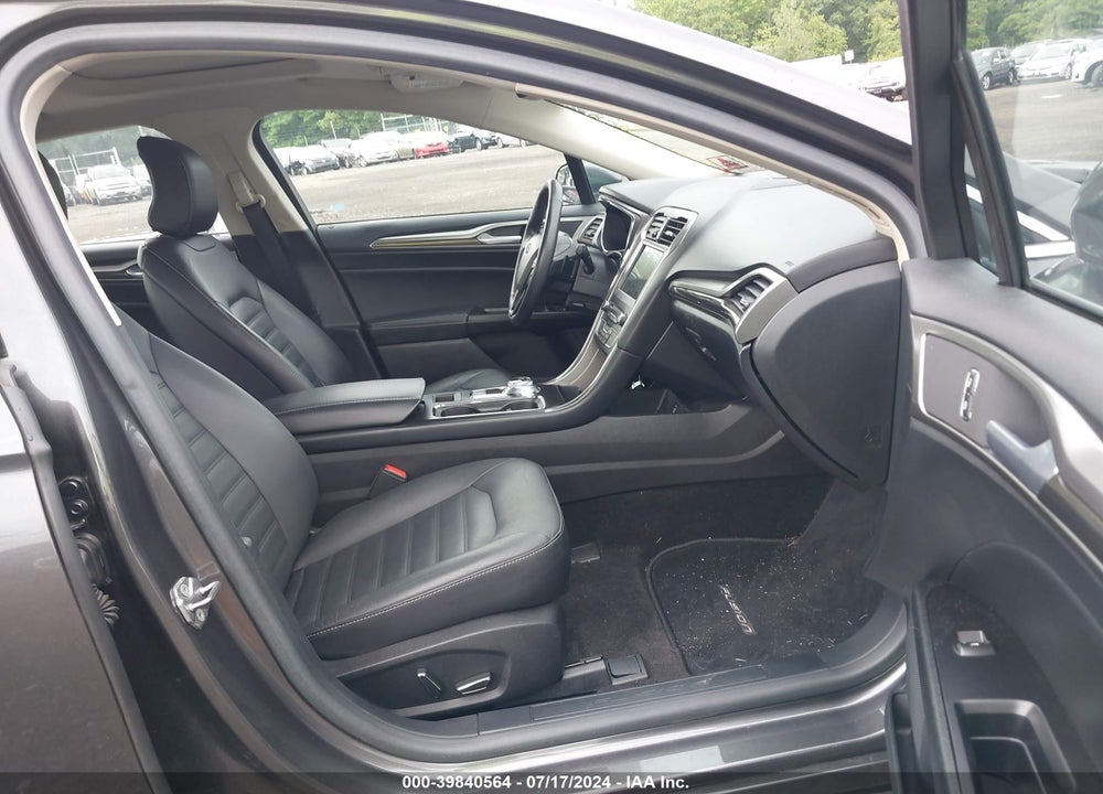 2018 FORD FUSION SE VIN: 3FA6P0H91JR178631
