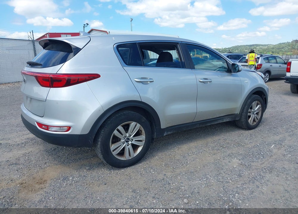 2019 KIA SPORTAGE LX VIN: KNDPMCAC9K7592621