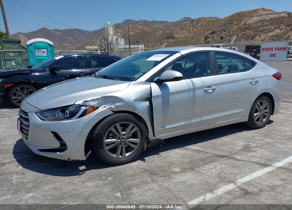 2018 HYUNDAI ELANTRA SEL VIN: 5NPD84LFXJH306614