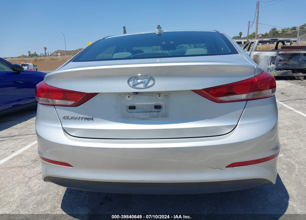 2018 HYUNDAI ELANTRA SEL VIN: 5NPD84LFXJH306614