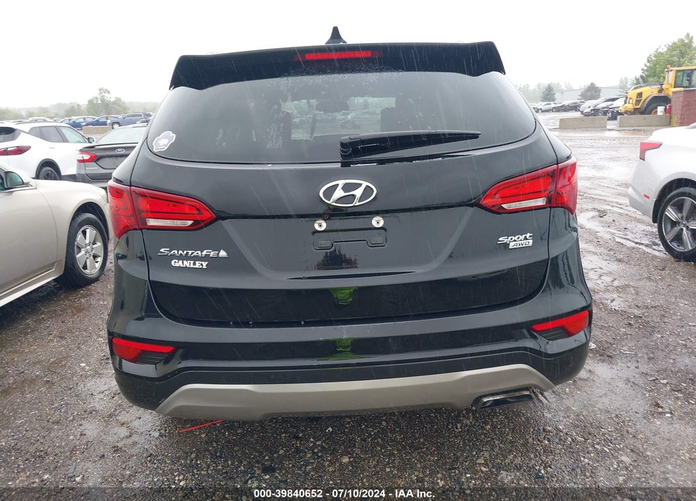 2017 HYUNDAI SANTA FE SPORT 2.4L VIN: 5NMZUDLB0HH035665