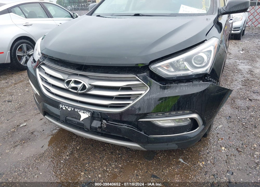 2017 HYUNDAI SANTA FE SPORT 2.4L VIN: 5NMZUDLB0HH035665