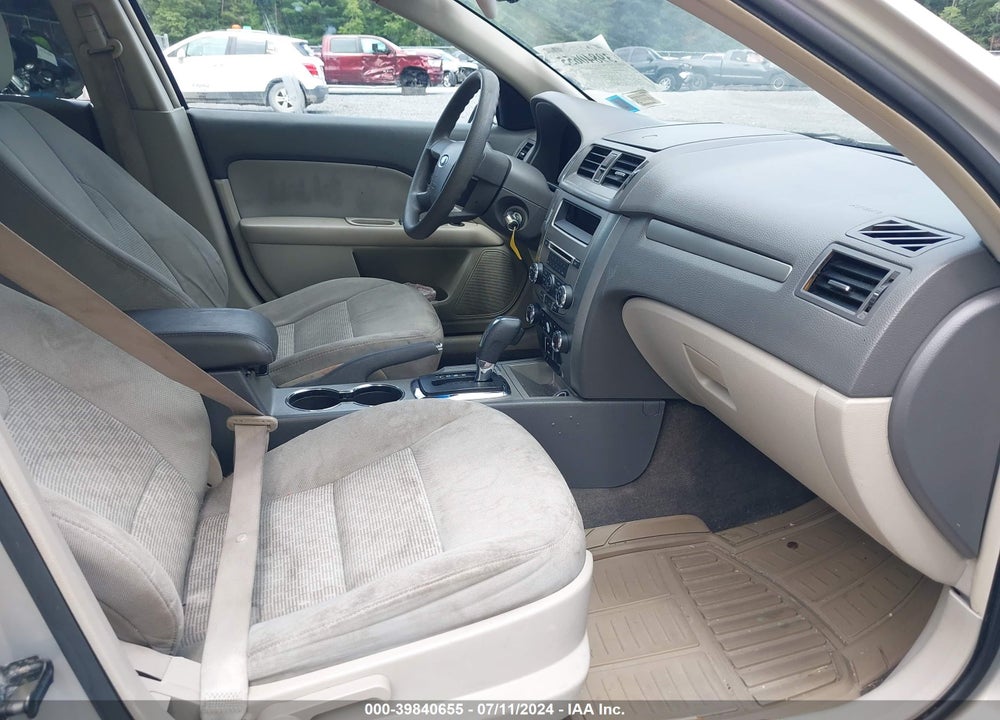 2010 FORD FUSION SE VIN: 3FAHP0HA5AR178490