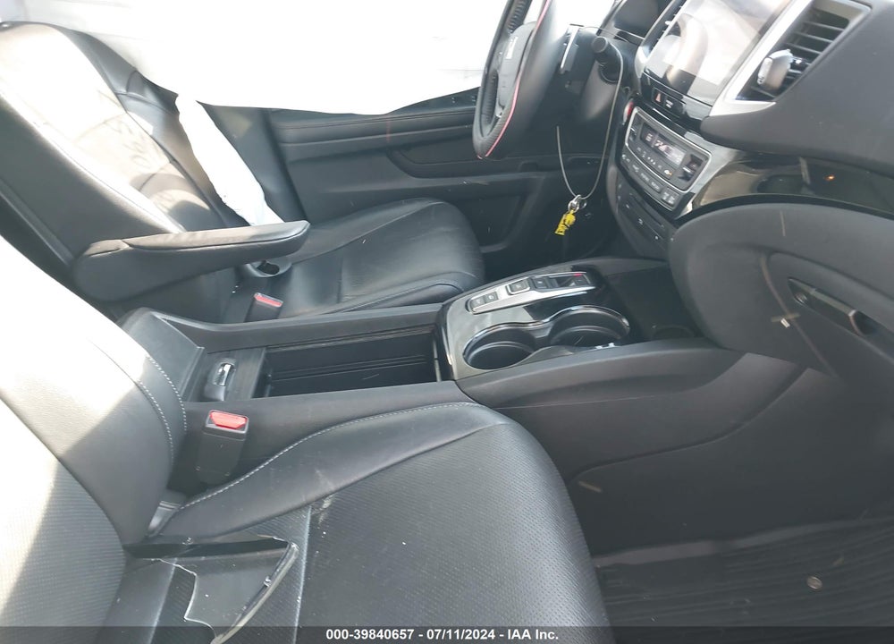 2017 HONDA PILOT ELITE VIN: 5FNYF6H08HB060372