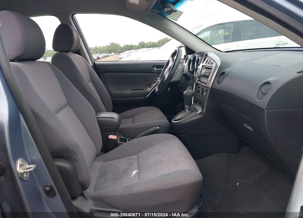2004 TOYOTA MATRIX/XR VIN: 2T1KR32E44C228863