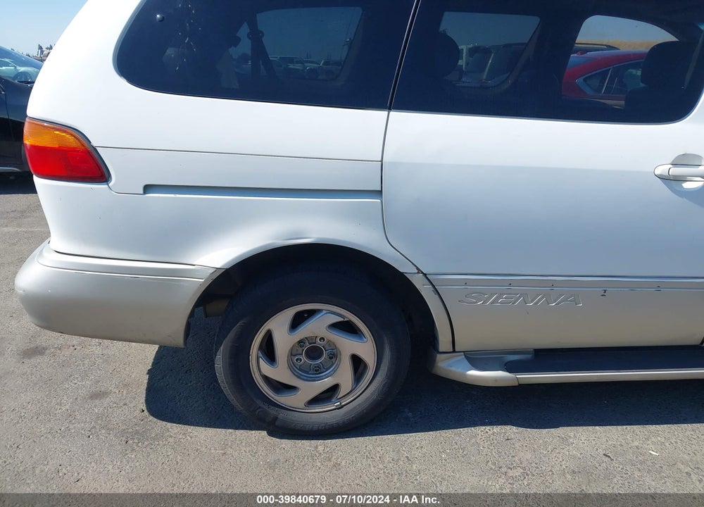 1999 TOYOTA SIENNA VIN: 4T3ZF13C9XU117566