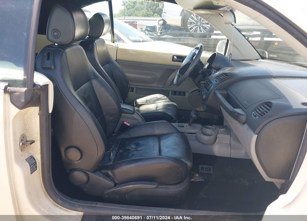 2005 VOLKSWAGEN NEW BEETLE GLS VIN: 3VWCD31YX5M300413