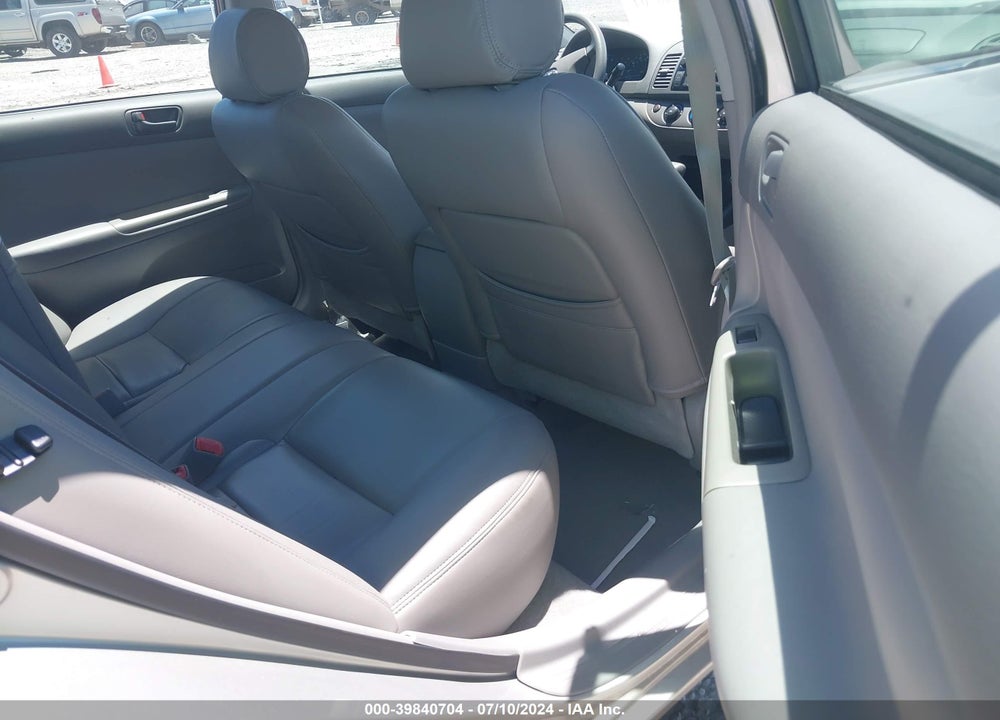 2004 TOYOTA CAMRY LE VIN: 4T1BE32K14U923074