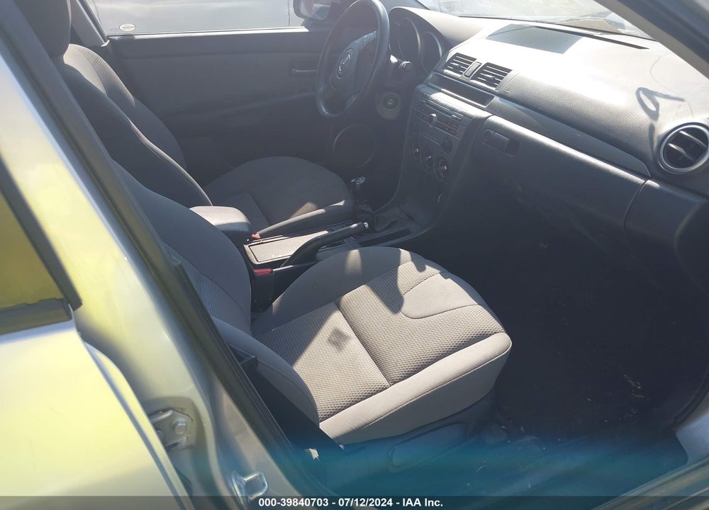 2007 MAZDA 3 S SPORT VIN: JM1BK143771643799