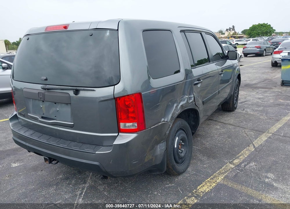 2011 HONDA PILOT LX VIN: 5FNYF3H29BB001337