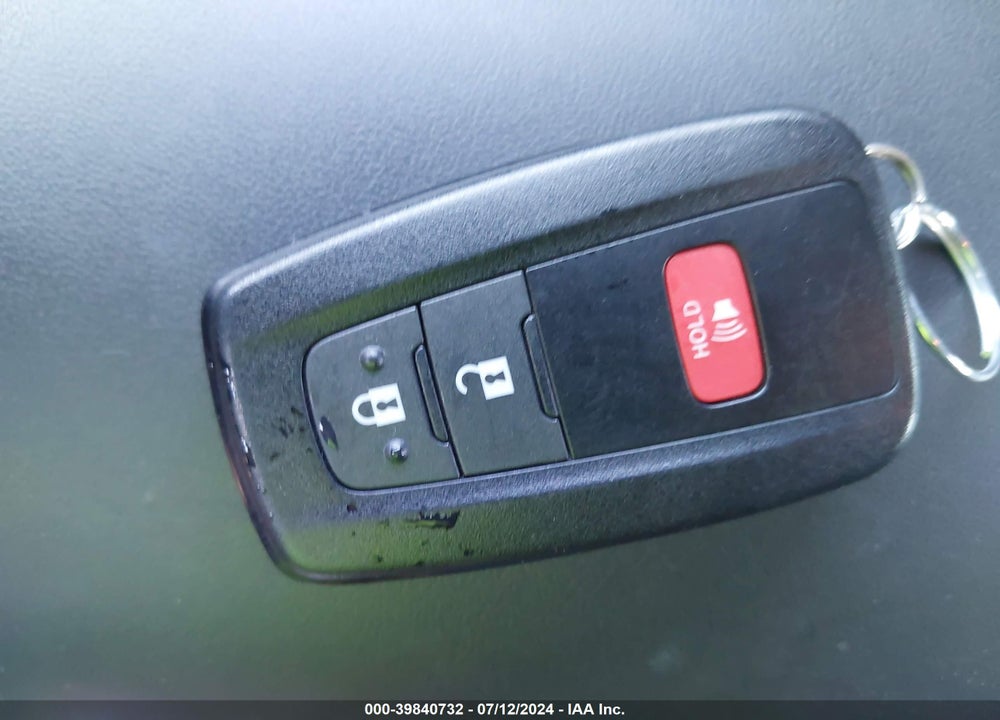 2018 TOYOTA C-HR XLE PREMIUM VIN: NMTKHMBX8JR001414