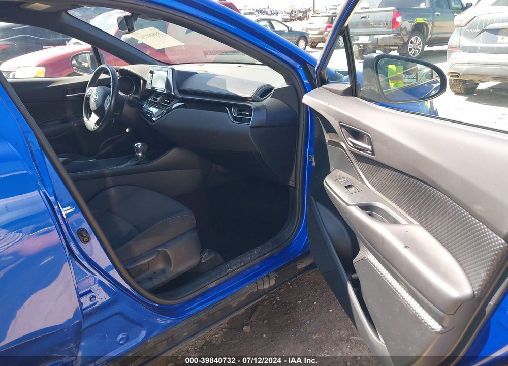 2018 TOYOTA C-HR XLE PREMIUM VIN: NMTKHMBX8JR001414