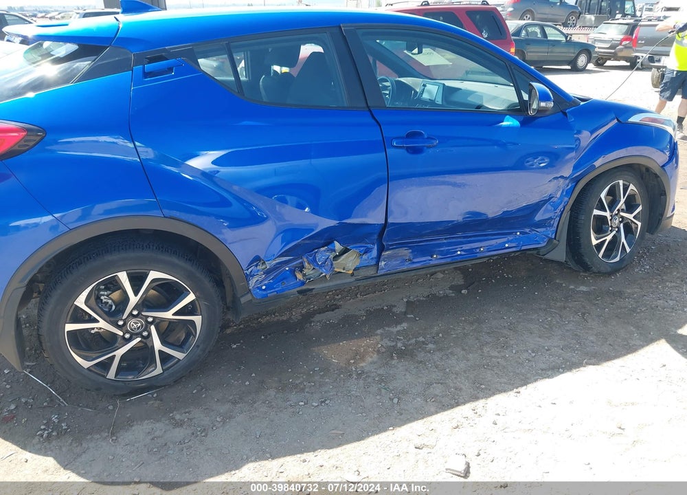 2018 TOYOTA C-HR XLE PREMIUM VIN: NMTKHMBX8JR001414