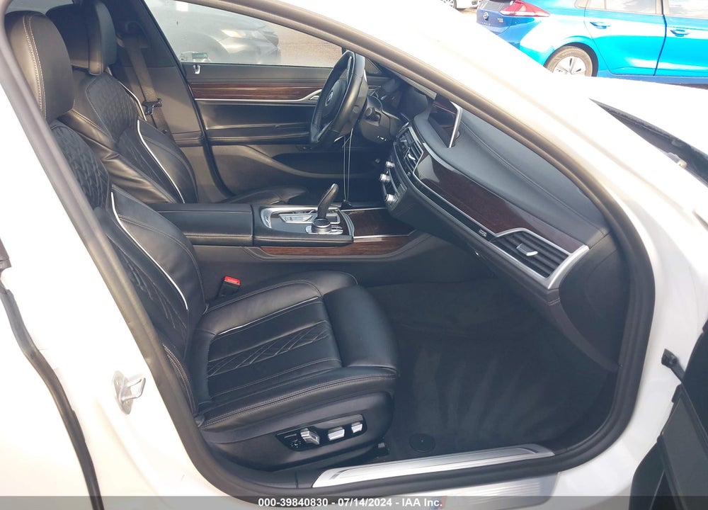 2020 BMW 740I VIN: WBA7T2C0XLGL17323