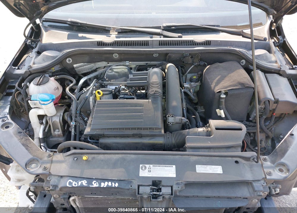 2017 VOLKSWAGEN JETTA 1.4T SE VIN: 3VWDB7AJ8HM402141