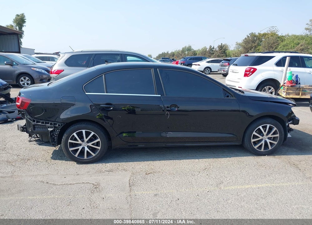 2017 VOLKSWAGEN JETTA 1.4T SE VIN: 3VWDB7AJ8HM402141