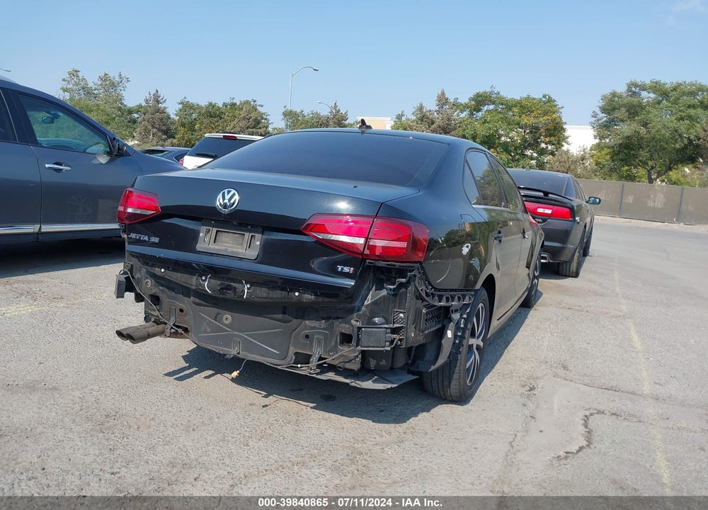 2017 VOLKSWAGEN JETTA 1.4T SE VIN: 3VWDB7AJ8HM402141