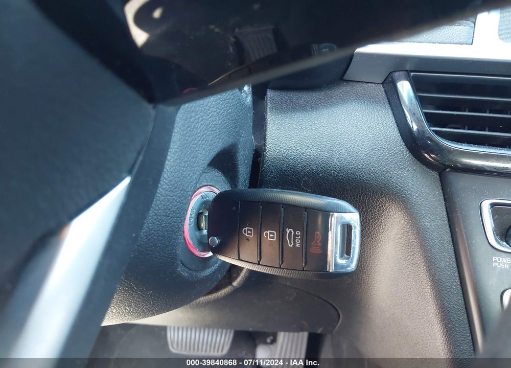 2019 KIA OPTIMA LX VIN: 5XXGT4L35KG287808