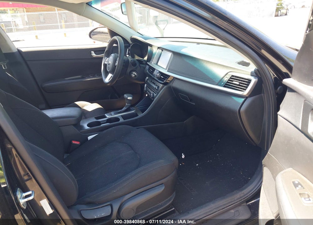 2019 KIA OPTIMA LX VIN: 5XXGT4L35KG287808