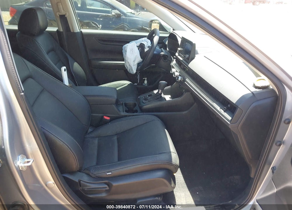 2024 HONDA CR-V LX 2WD VIN: 7FARS3H2XRE000678