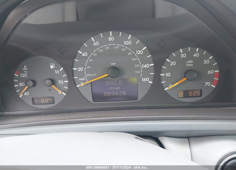 2002 MERCEDES-BENZ CLK 430 VIN: WDBLK70GX2T119638
