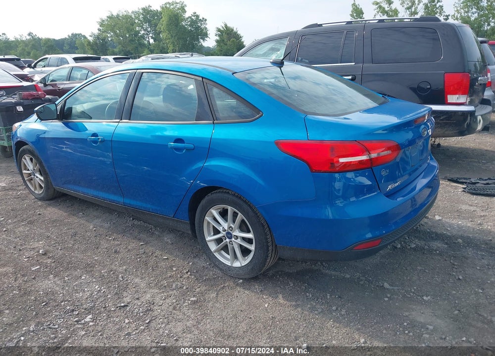 2015 FORD FOCUS SE VIN: 1FADP3F27FL201043