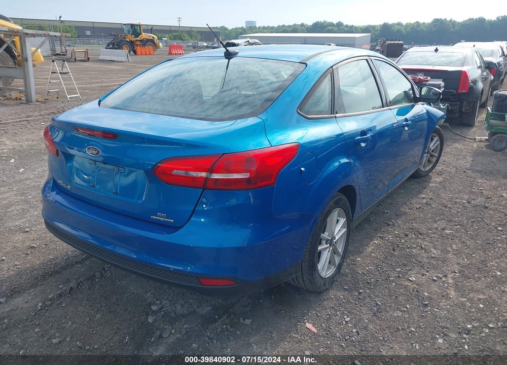 2015 FORD FOCUS SE VIN: 1FADP3F27FL201043