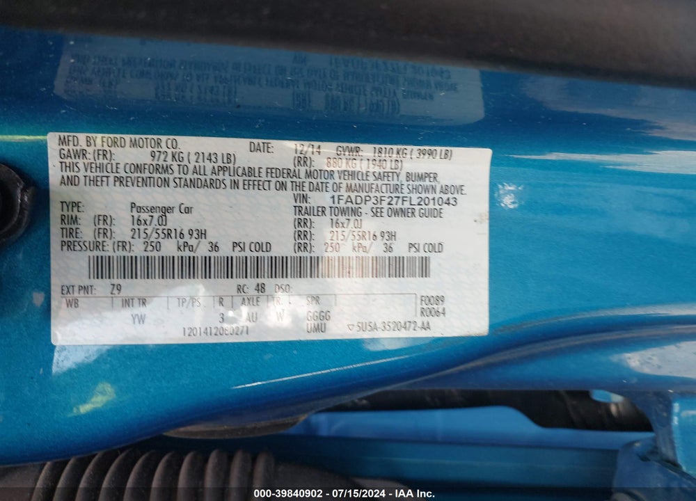 2015 FORD FOCUS SE VIN: 1FADP3F27FL201043
