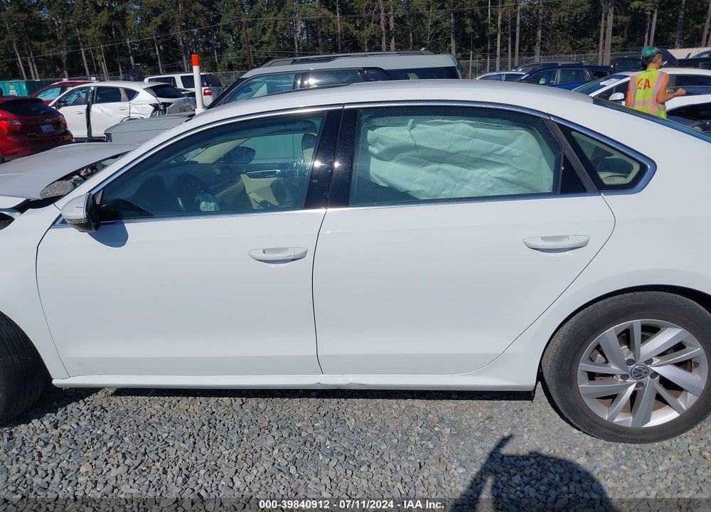 2018 VOLKSWAGEN PASSAT 2.0T SE VIN: 1VWBA7A33JC050248