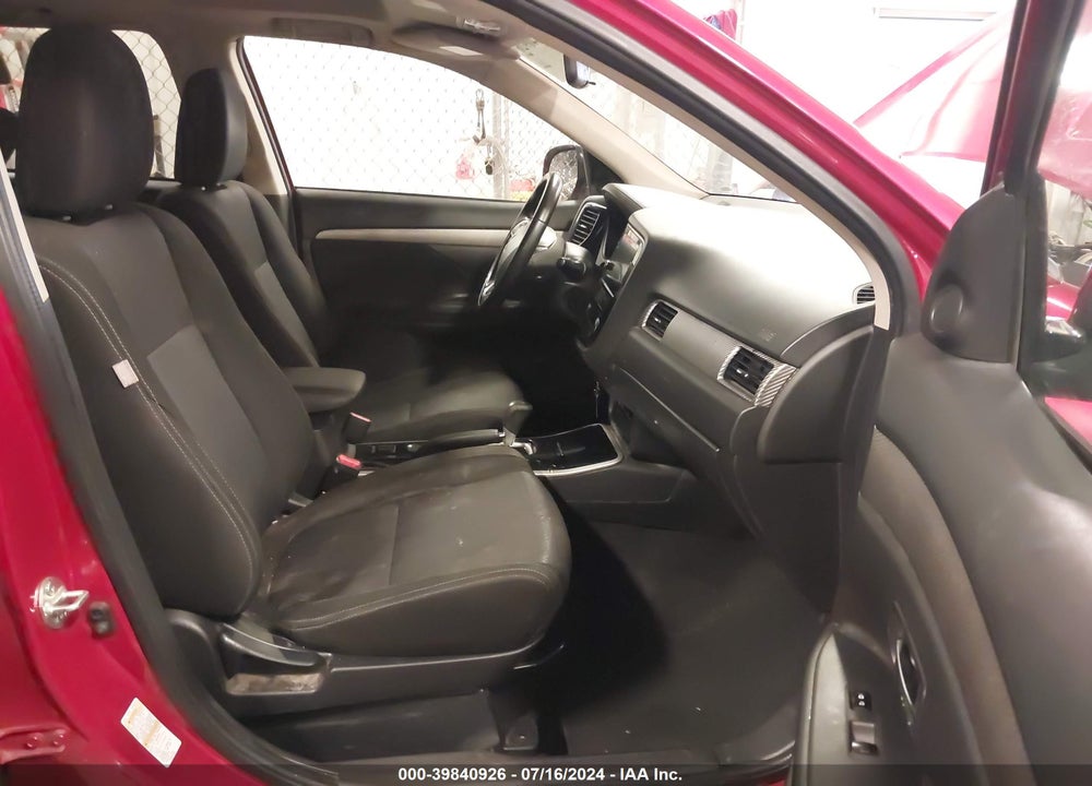2017 MITSUBISHI OUTLANDER SE VIN: JA4AD3A31HZ024439