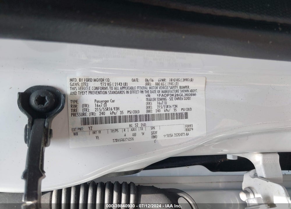 2016 FORD FOCUS SE VIN: 1FADP3K28GL360886