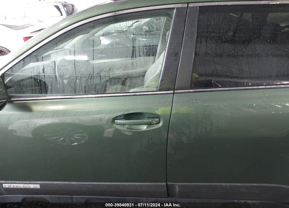 2010 SUBARU OUTBACK 2.5I PREMIUM VIN: 4S4BRCCC5A3324644