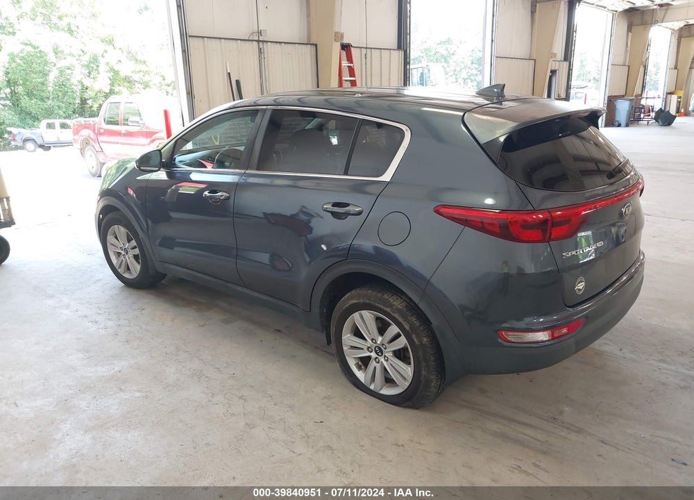 2018 KIA SPORTAGE LX VIN: KNDPM3AC1J7311295