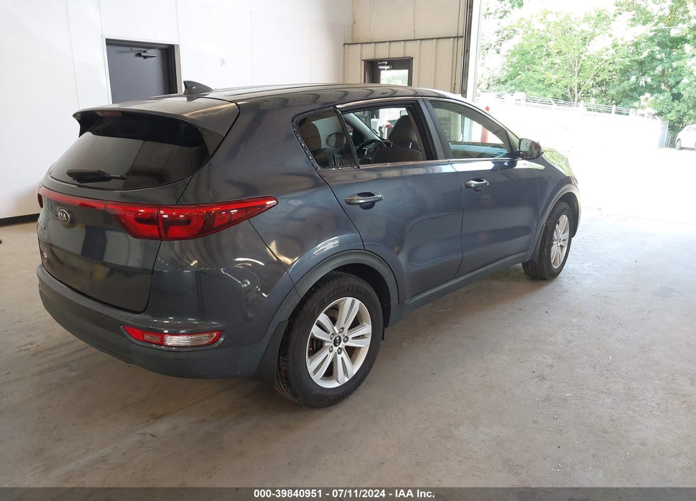 2018 KIA SPORTAGE LX VIN: KNDPM3AC1J7311295