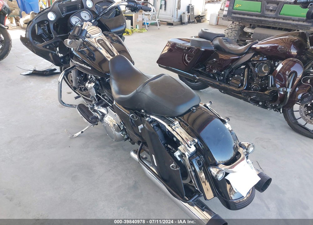 2019 HARLEY-DAVIDSON FLTRX VIN: 1HD1KHC19KB674574