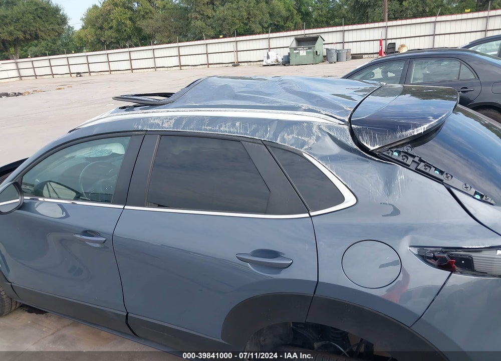 2022 MAZDA CX-30 CARBON EDITION VIN: 3MVDMBCL8NM450585