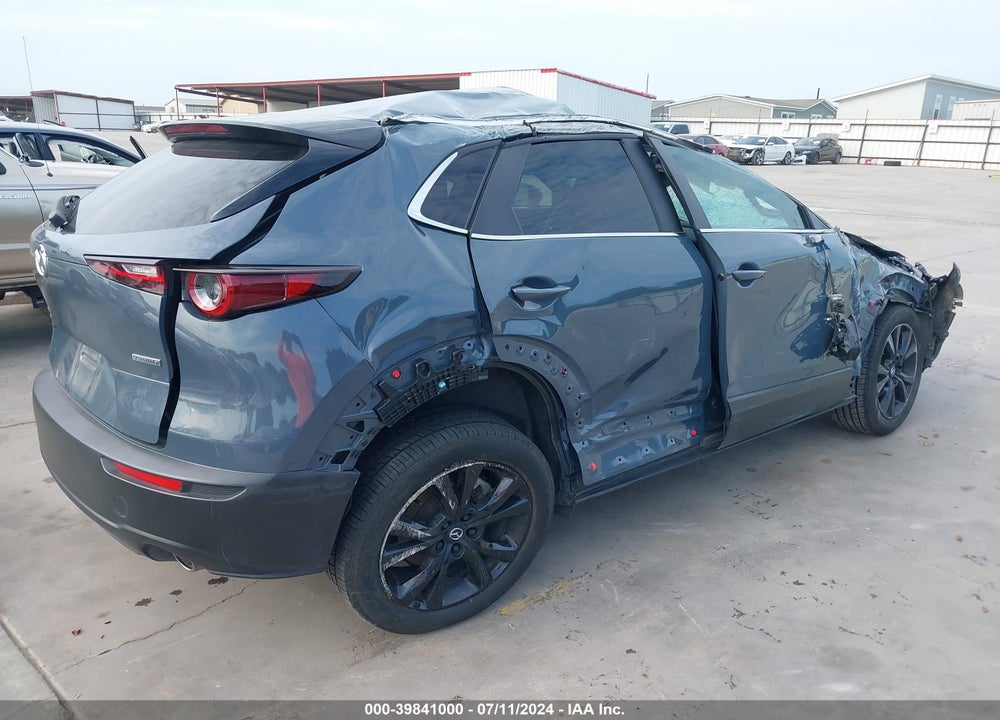 2022 MAZDA CX-30 CARBON EDITION VIN: 3MVDMBCL8NM450585