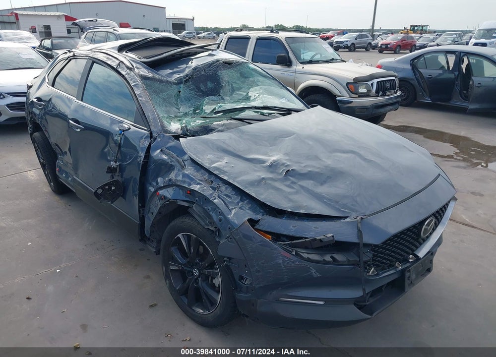 2022 MAZDA CX-30 CARBON EDITION VIN: 3MVDMBCL8NM450585