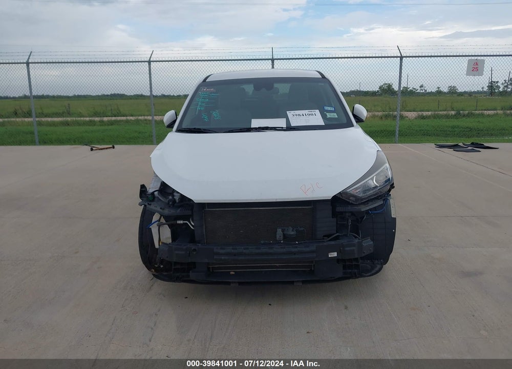 2019 HYUNDAI TUCSON SE VIN: KM8J23A41KU872986