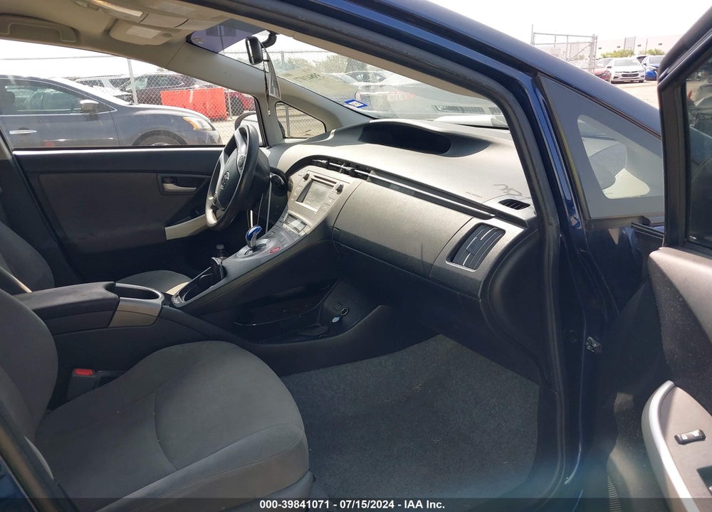 2015 TOYOTA PRIUS TWO VIN: JTDKN3DU5F1987108