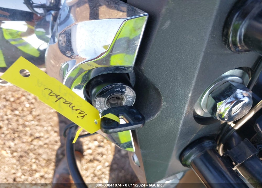2014 YAMAHA XVS1300 CU VIN: JYAVP33E9EA010680
