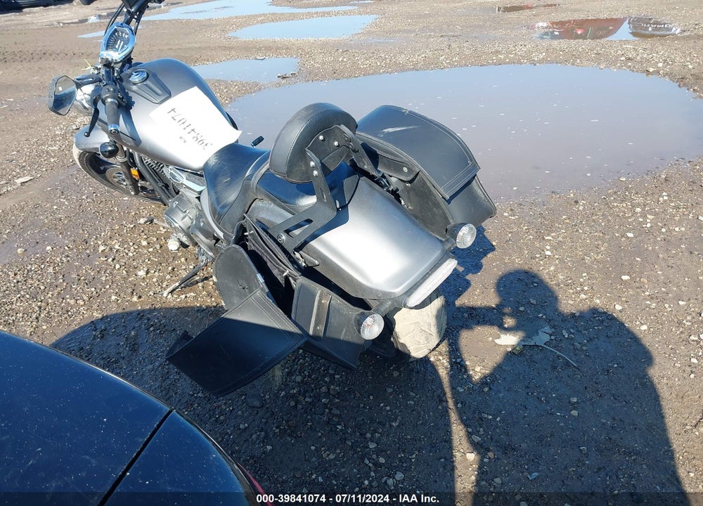 2014 YAMAHA XVS1300 CU VIN: JYAVP33E9EA010680