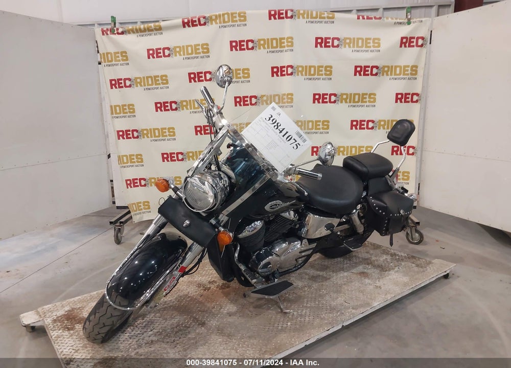 2001 HONDA VT750 CD VIN: JH2RC443X1M450282